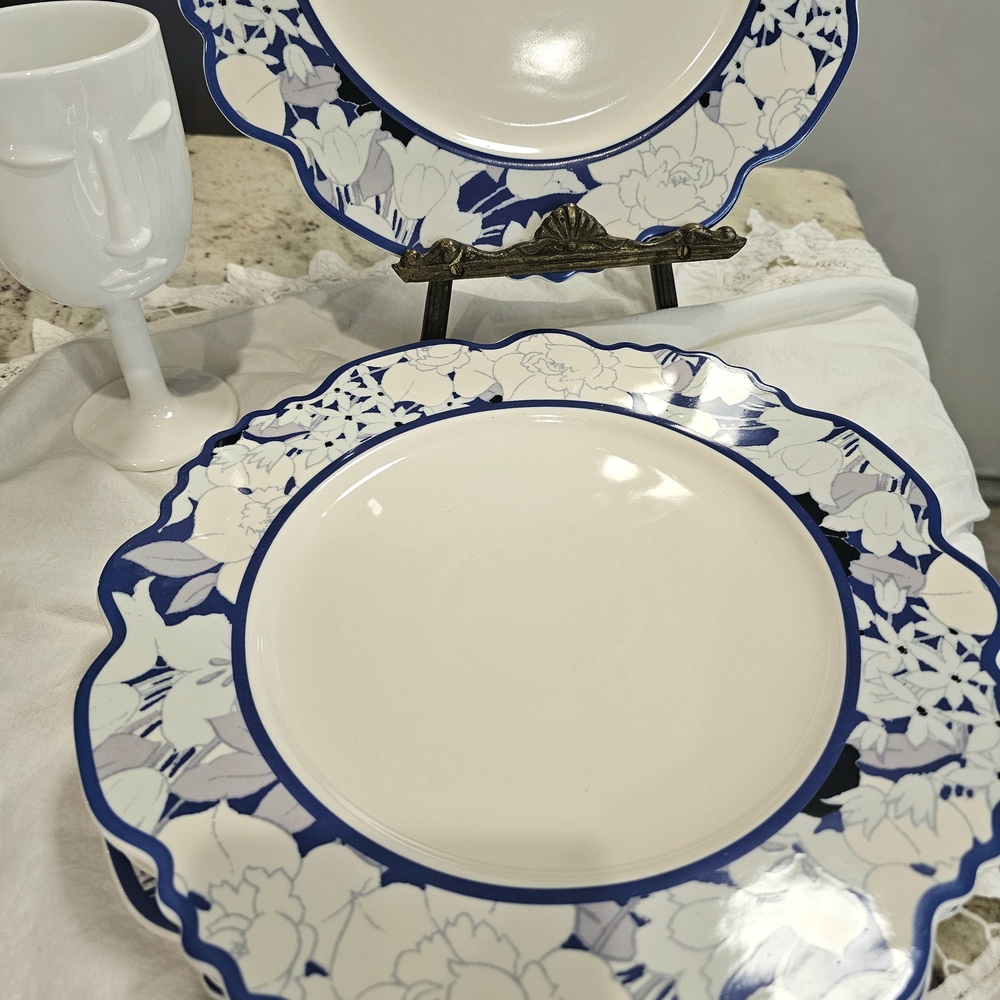 Anthropologie Dinner Plates Floral Blue and White Stoneware Scalloped Edges Set4